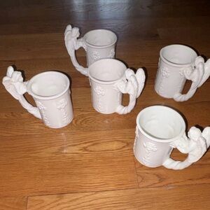 Charming Cream Angel Handle Mug Set